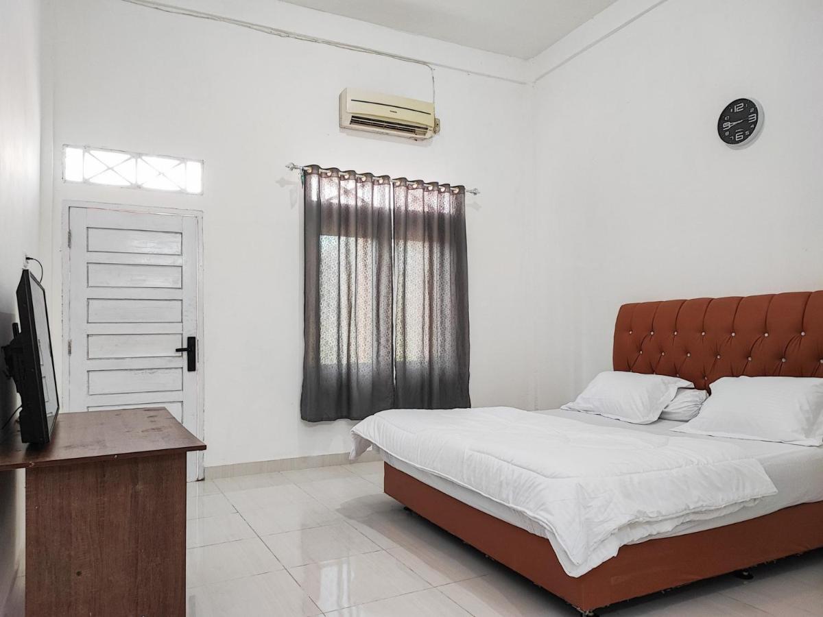 Adela Homestay Syariah Near Universitas Muhammadiyah Jambi Mitra Reddoorz Eksteriør billede